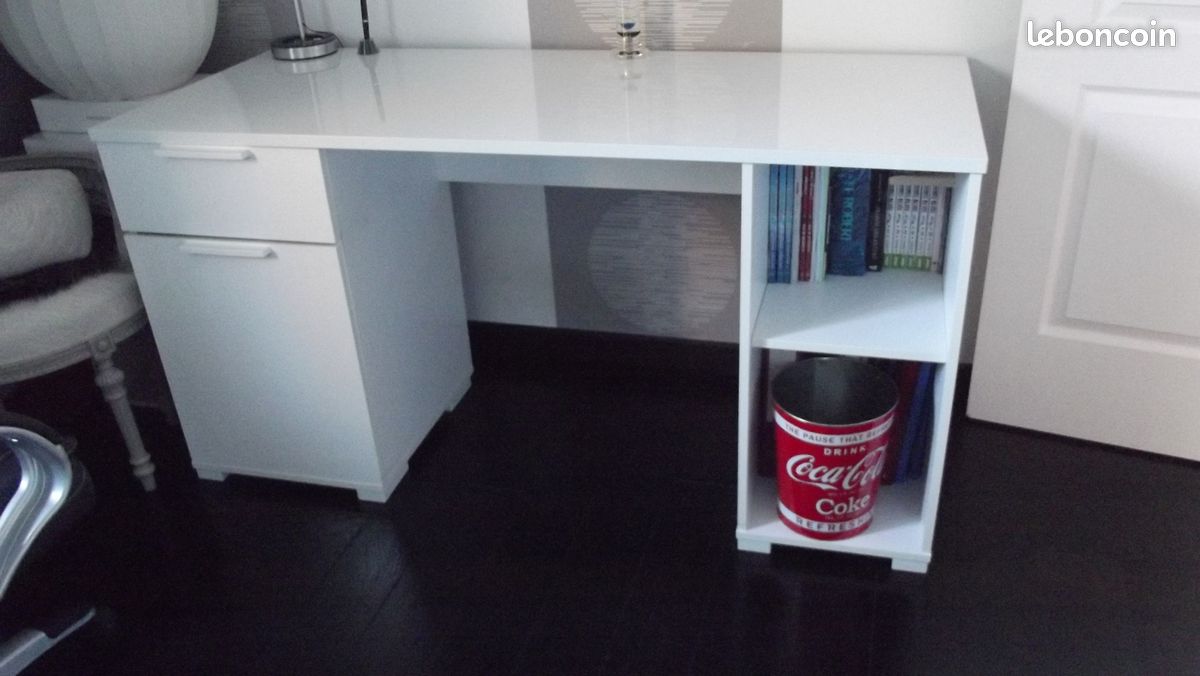 Bureau blanc (image 1)