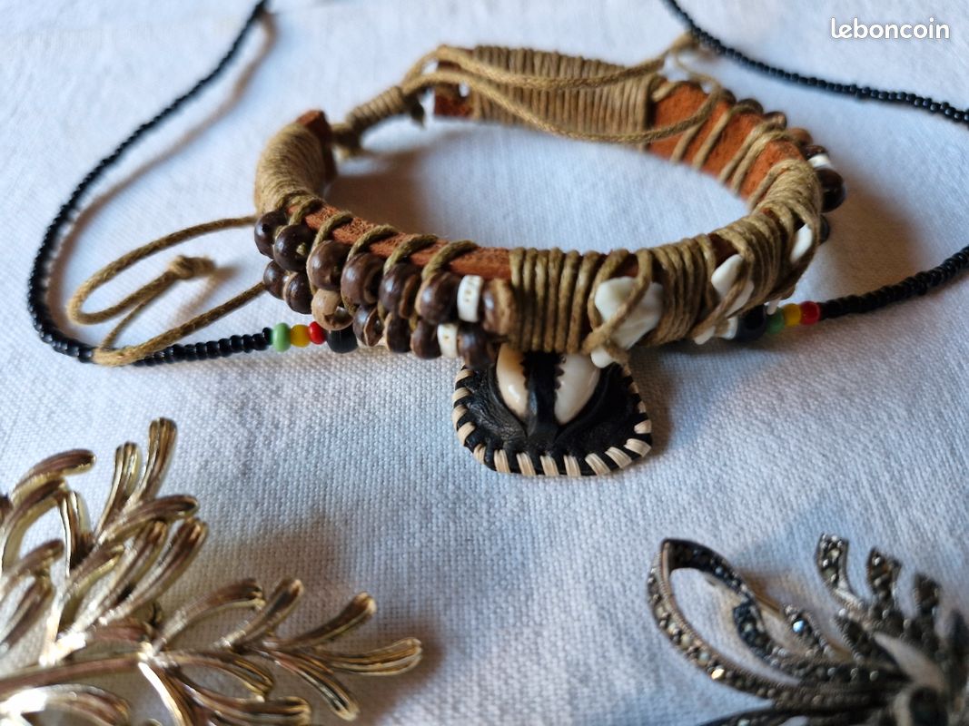 Broches et bijoux anciens fantaisie (image 3)