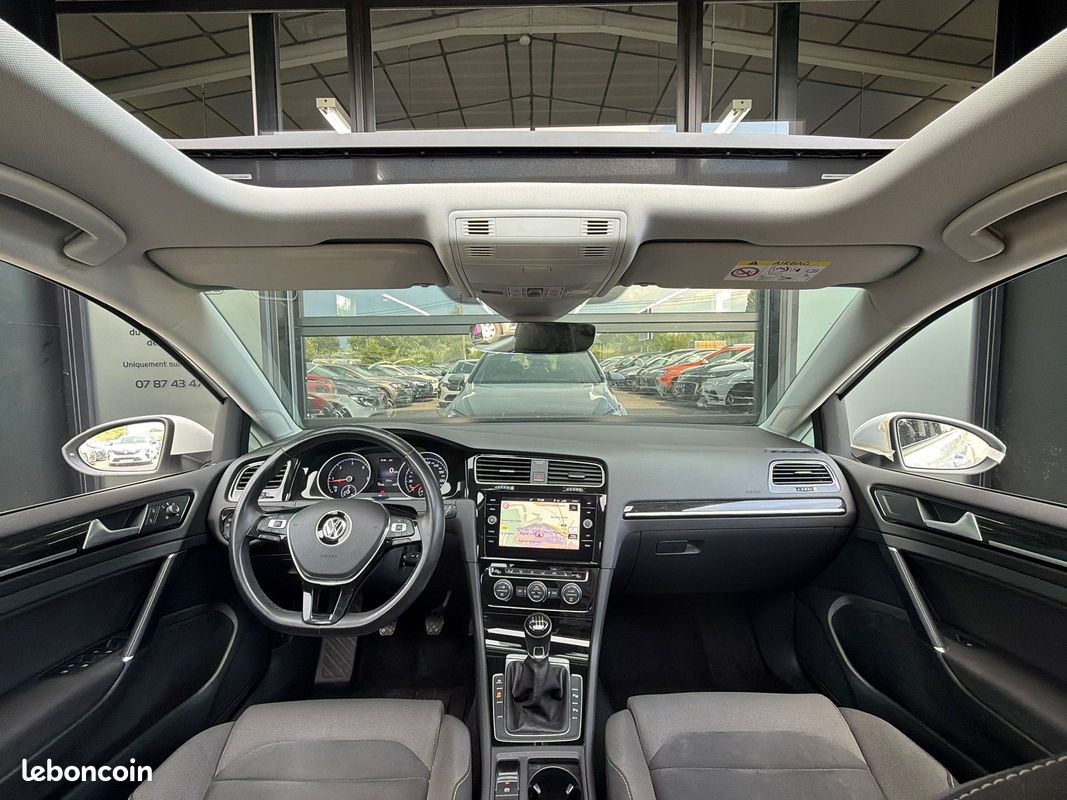 Volkswagen Golf 7 2.0 TDI 150ch Carat avec toit ouvrant (image 3)