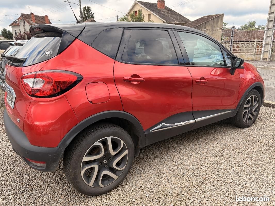 Renault Captur 1.5 DCI 110 Intens (image 2)