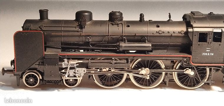 Locomotive à vapeur ho ROCO série 230-G SNCF référence 04125A