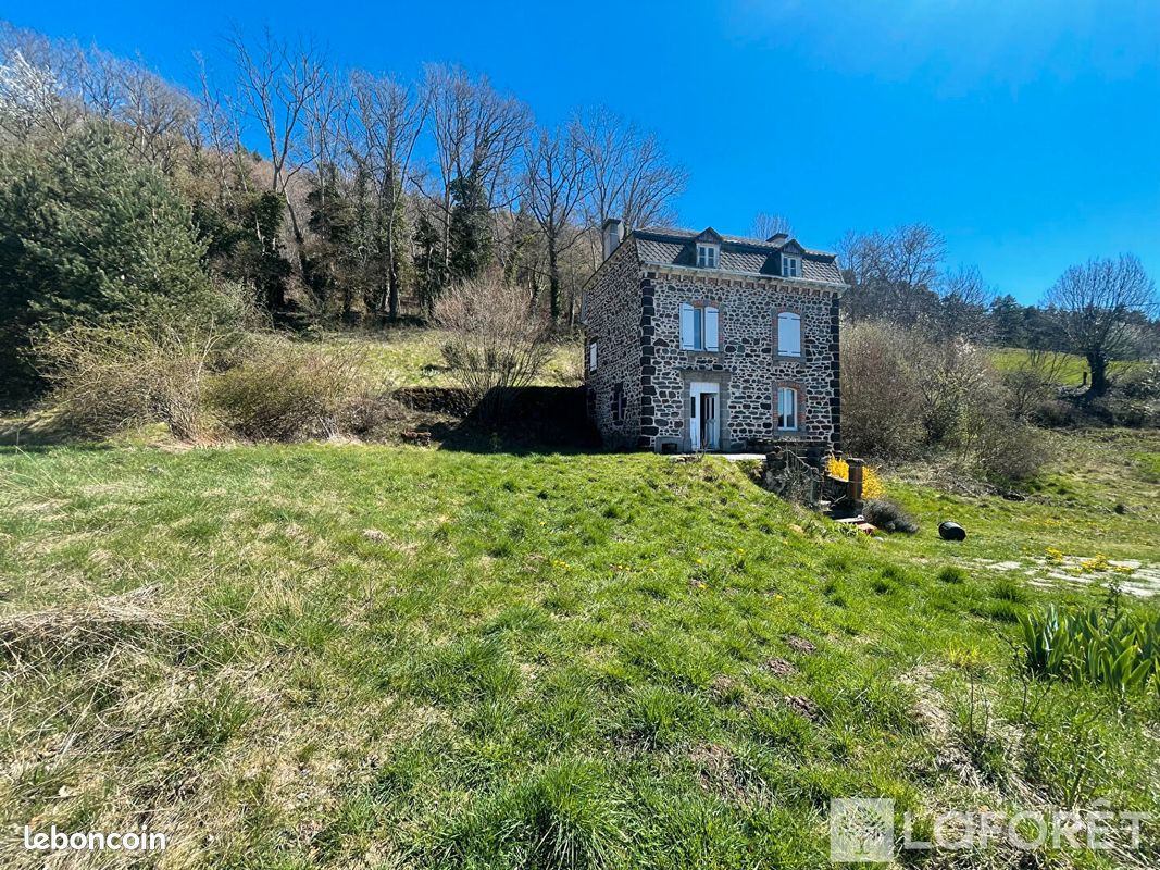 Maison 3 pièces 78 m² · à Molompize · 78 m² · 108 200 €