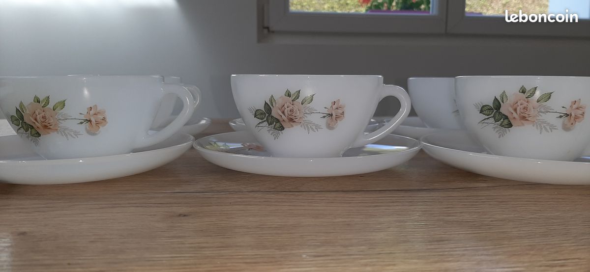 Tasses arcopal modèle rose couleur rose (image 1)