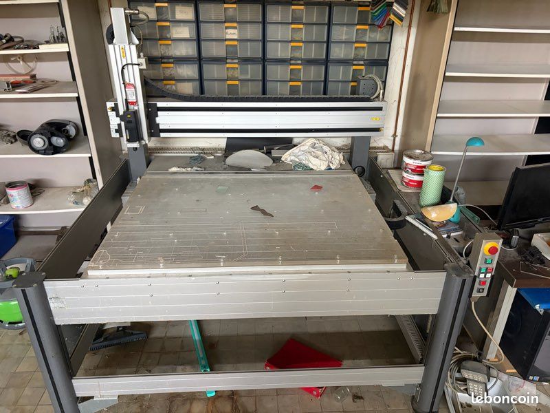 Fraiseuse CNC 3 axes ISEL grand format 1250×1030 – complète (PC + licence Galaad + fraises) (image 1)