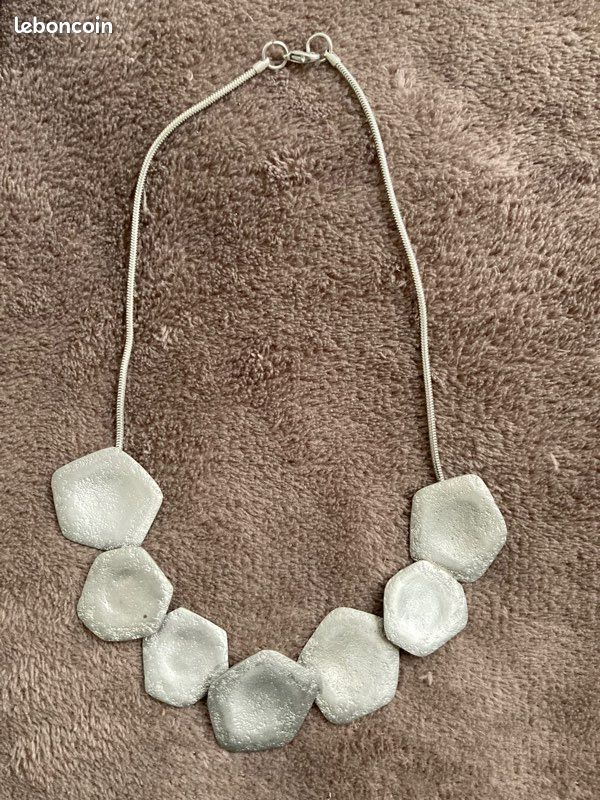 Collier Irlandais (image 1)