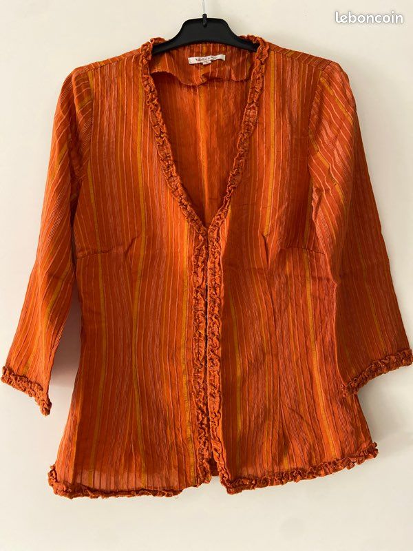 Blouse (image 1)