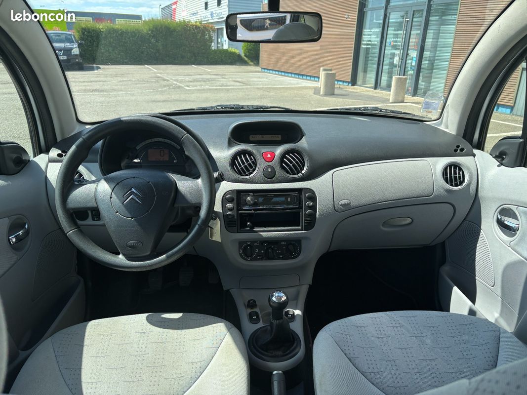 CITROEN C3 C3 1.4i 73ch Tic Tac CLIM/DISTRI NEUVE/PNEUS AR NEUFS (image 15)