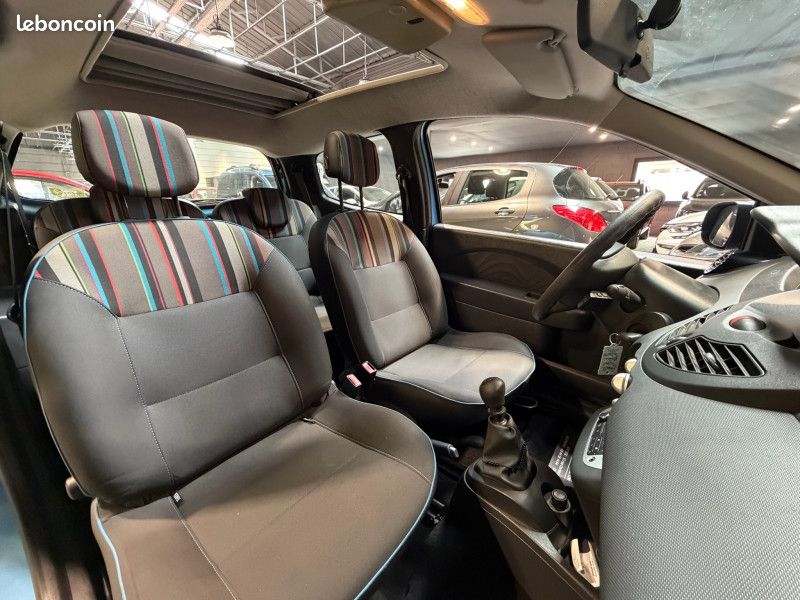 Renault TWINGO II 1.2 LEV 16V 75CH SUMMERTIME ECO² (image 12)
