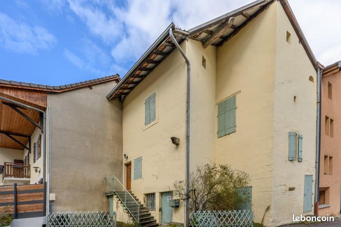 Maison de village 1 pièce 55 m²