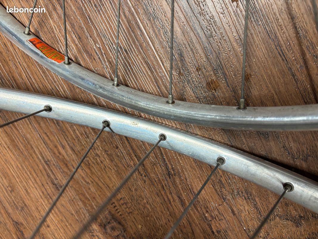 Paire De Roues Mavic – Occasion Bon État – Vélo Route Ou VTT