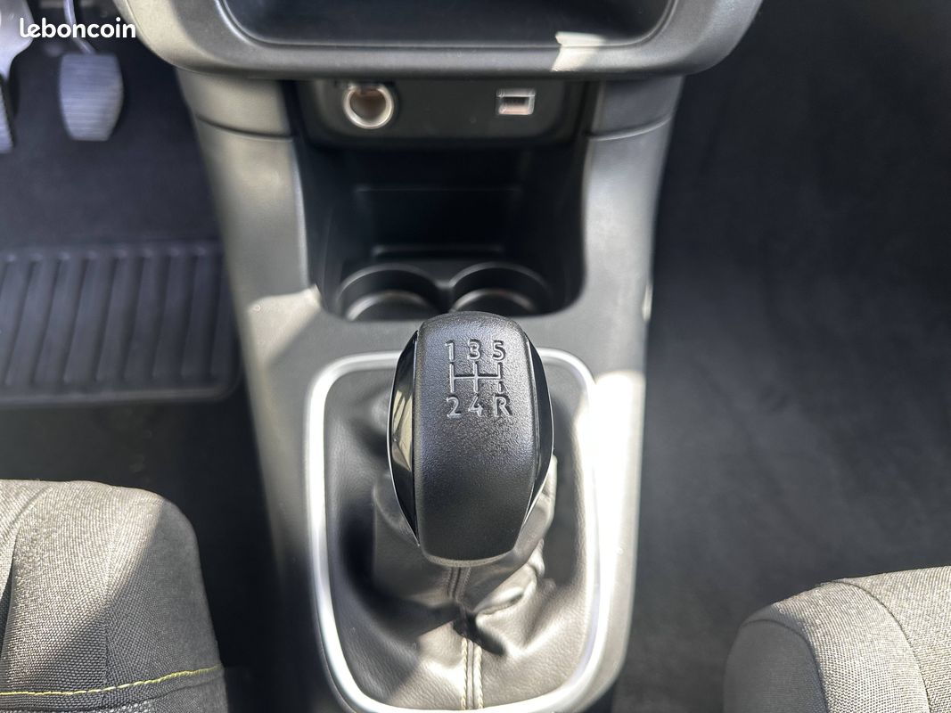 CITROEN C3 PureTech 83 S&S BVM5 Shine (image 20)