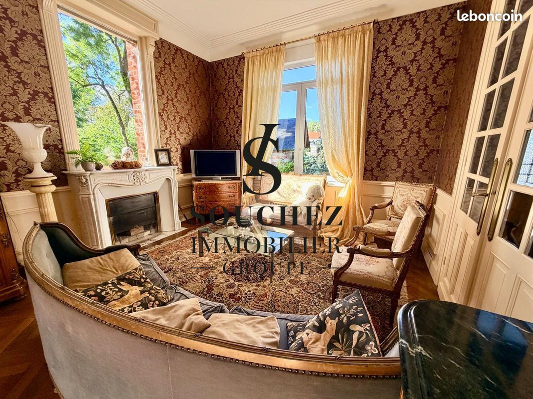 Maison 12 pièces 212 m² · à Aubigny-en-Artois · 212 m² · 400 000 €
