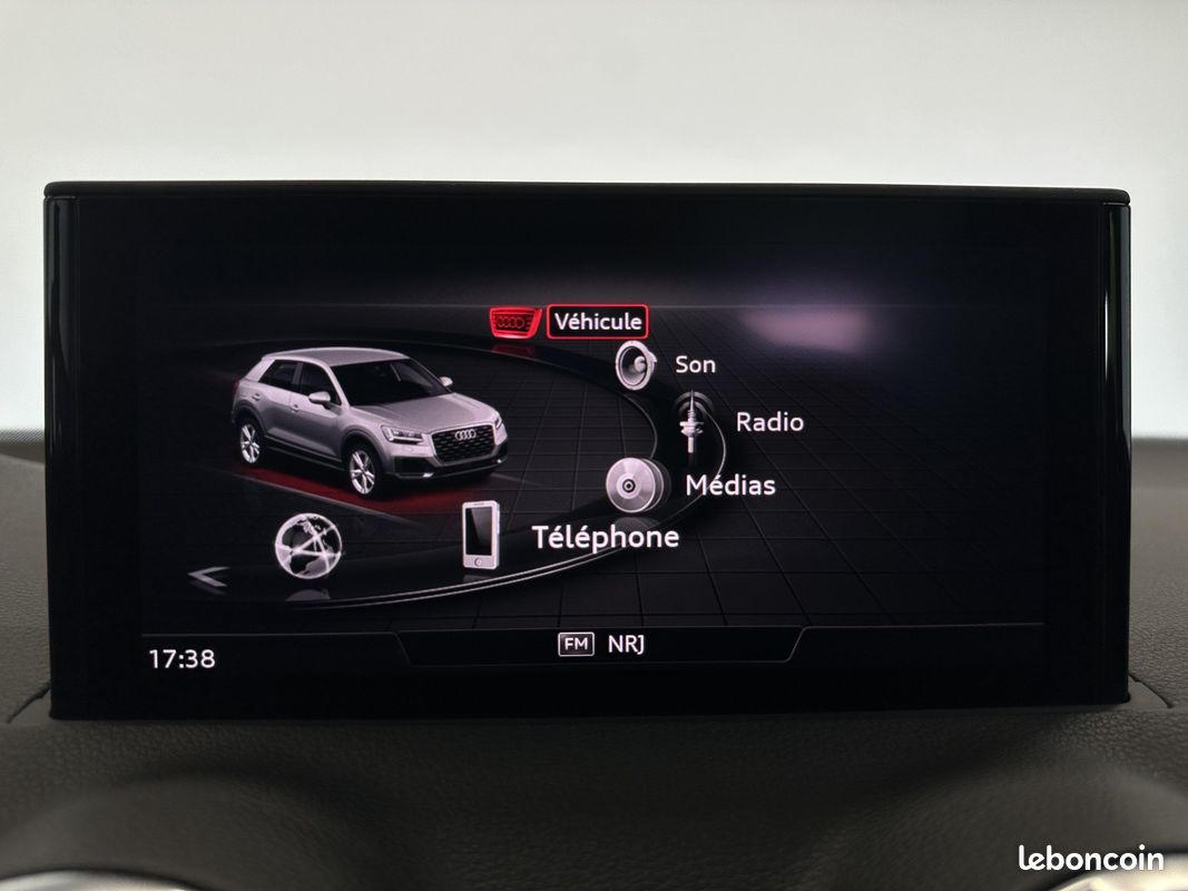 AUDI Q2 35 TFSI 150 S tronic 7 Advanced (image 18)