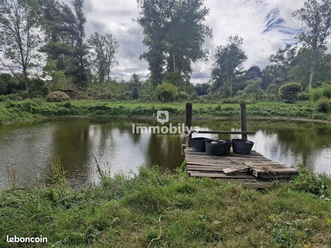 Terrain 3701 m² · à Marchiennes · 3 701 m² · 66 000 €
