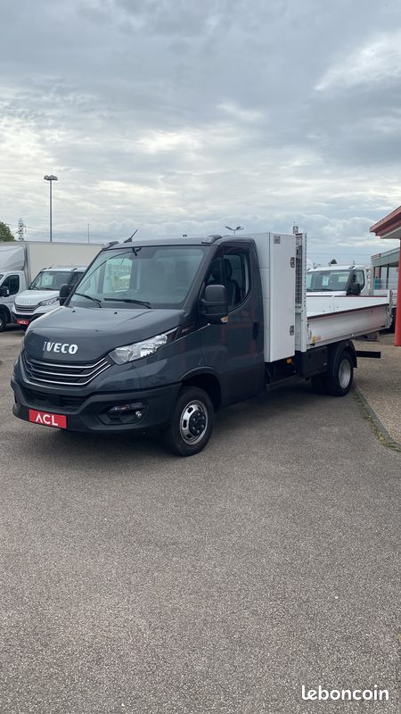 Iveco Daily Gris 35C18HA8 3.0L 180ch BVA Benne coffre paysagiste 52825 ht / OPTIONS +++ (image 3)