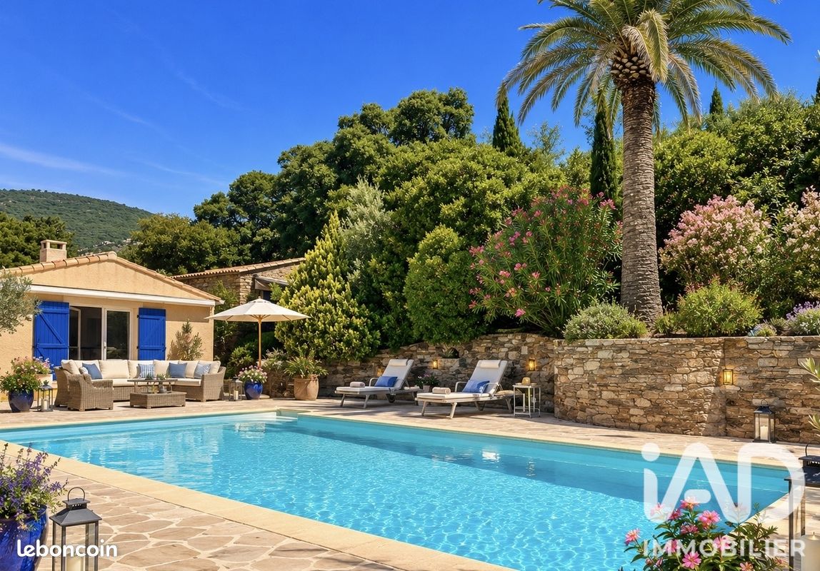Maison 6 pièces 182 m² · à Cavalaire-sur-Mer · 182 m² · 1 375 000 €