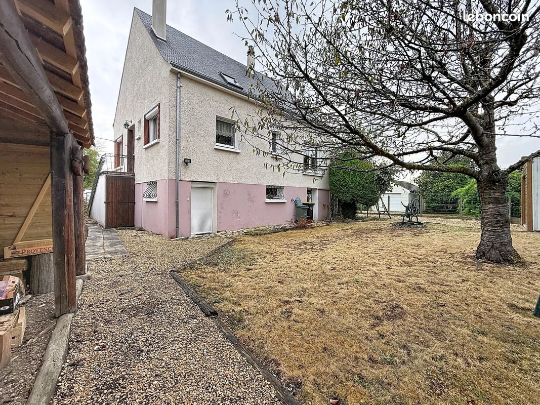 Maison 4 pièces 115 m² · à Saint-Pryvé-Saint-Mesmin · 115 m² · 222 500 €