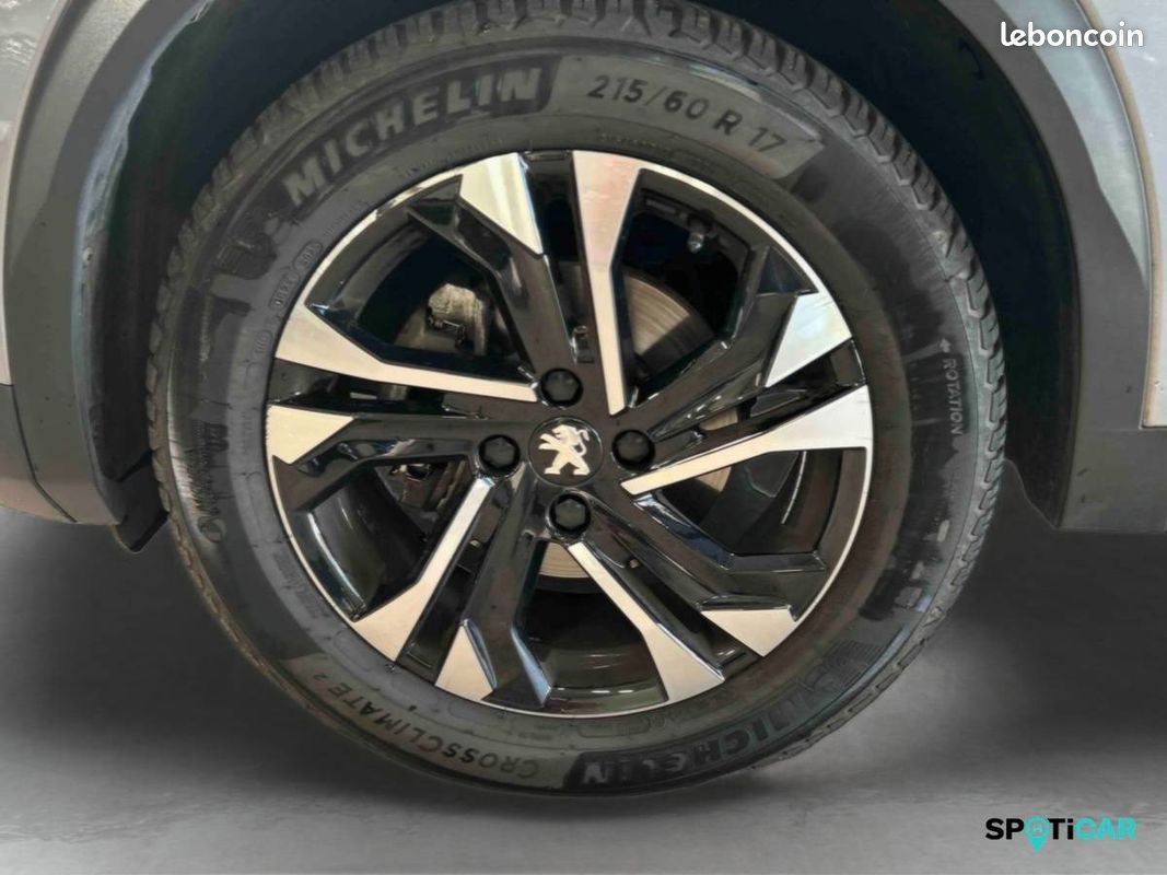 PEUGEOT 2008 PureTech 130 S&S EAT8 GT (image 15)