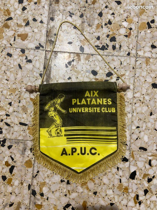 Fanion Vintage Aix En Provence - Football Club Français - Avant 2000