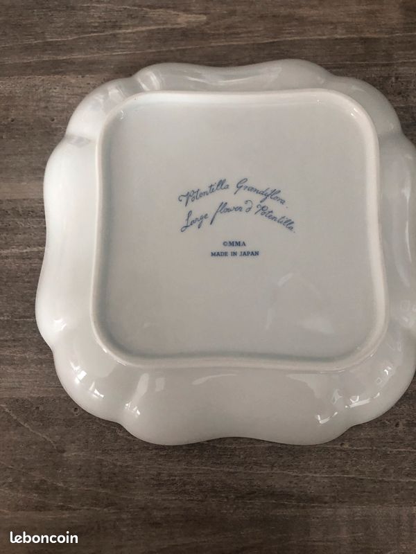 Assiette florale porcelaine japonaise (image 2)