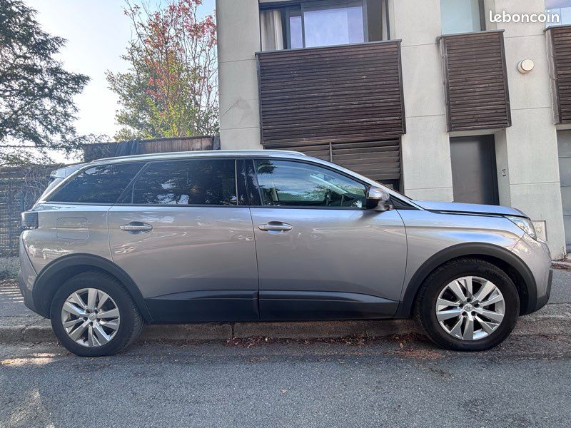 Peugeot 5008 PureTech 130 S&S BVM6 Active - 7 places (image 1)