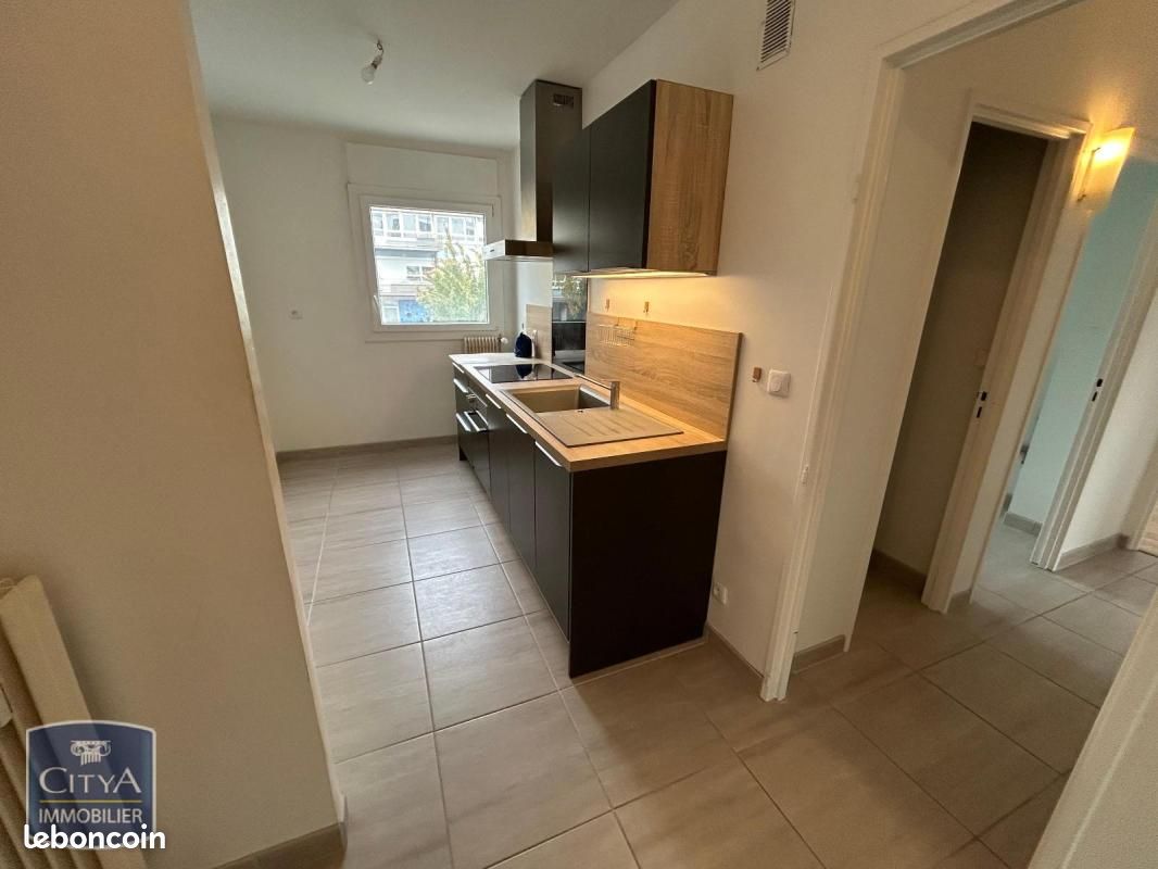 Appartement a louer chalons-en-champagne - 3 pièce(s) - 61 m2 - Surfyn