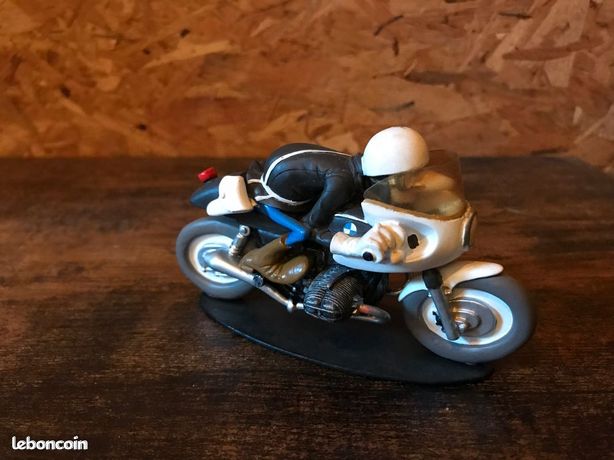 Figurine Joe Bar Team - L'Adjudant Lacouture Sur BMW R60/5 Police