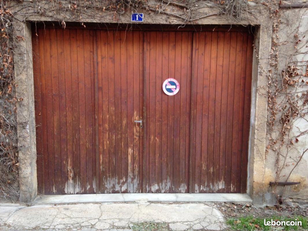 Garage/box Montrevel En Bresse · à Montrevel-en-Bresse · 60 €/mois