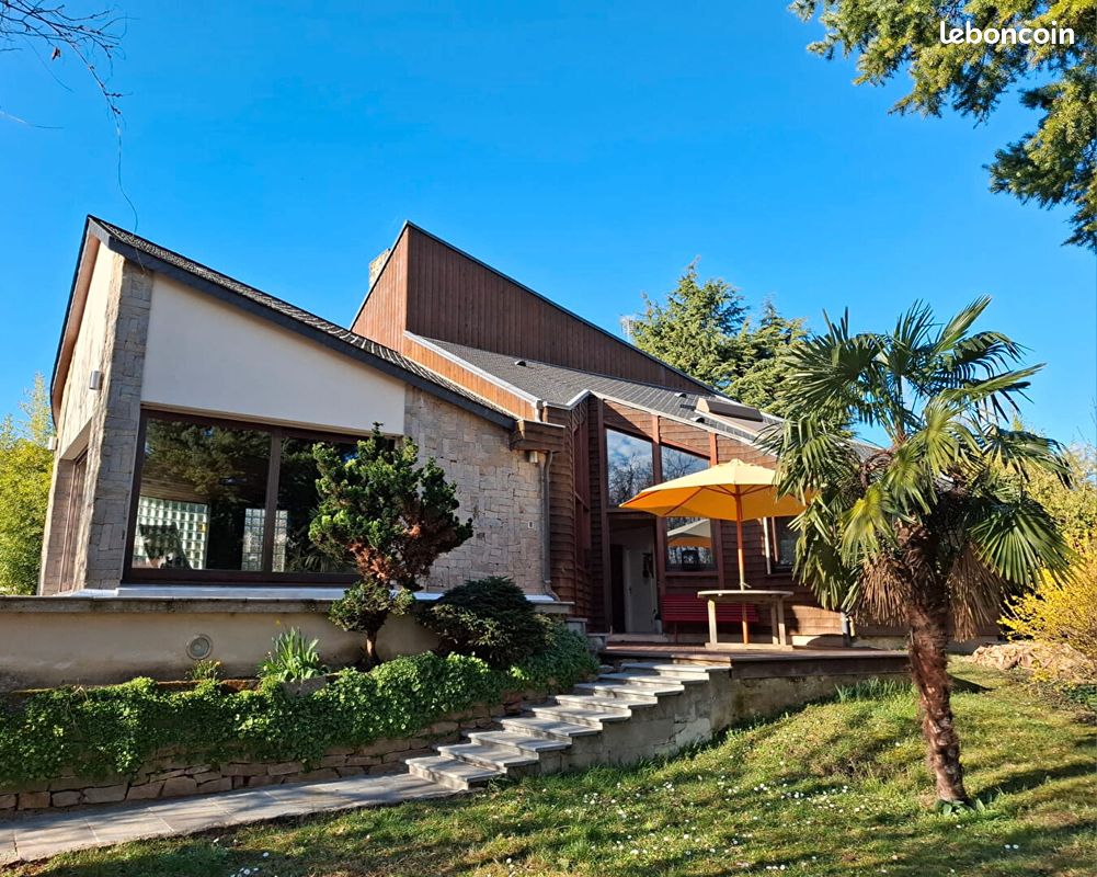 Maison 6 pièces 240 m² · à Saint-Michel-sur-Orge · 240 m² · 987 000 €