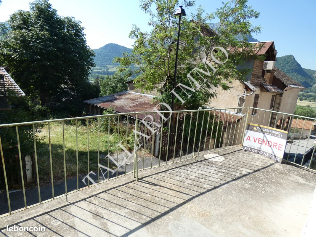 Maison 3 pièces 59 m² · à Espinasses · 59 m² · 107 000 €