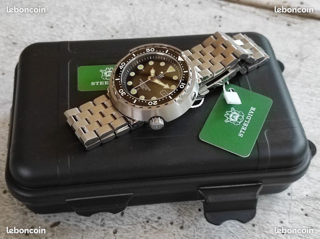 TRES BELLE MONTRE PLONGEE HOMME AUTOMATIQUE 300m avec SEIKO NH35 MOUVEMENT (image 14)
