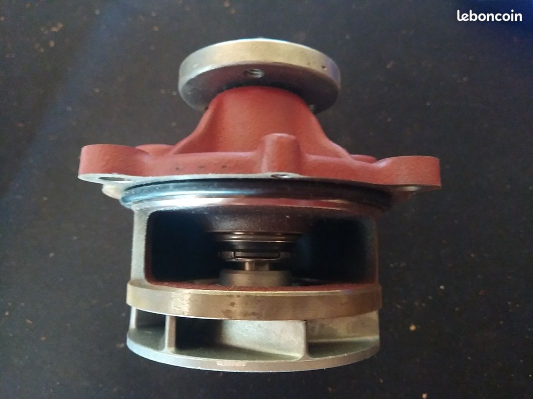 Pompe a eau moteur deutz pour tracteur deutz, same, lamboghini et hurlimann (image 2)