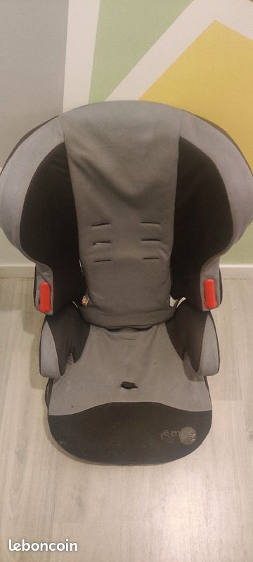 Siège auto pour enfant 3 à 12 ans (image 1)