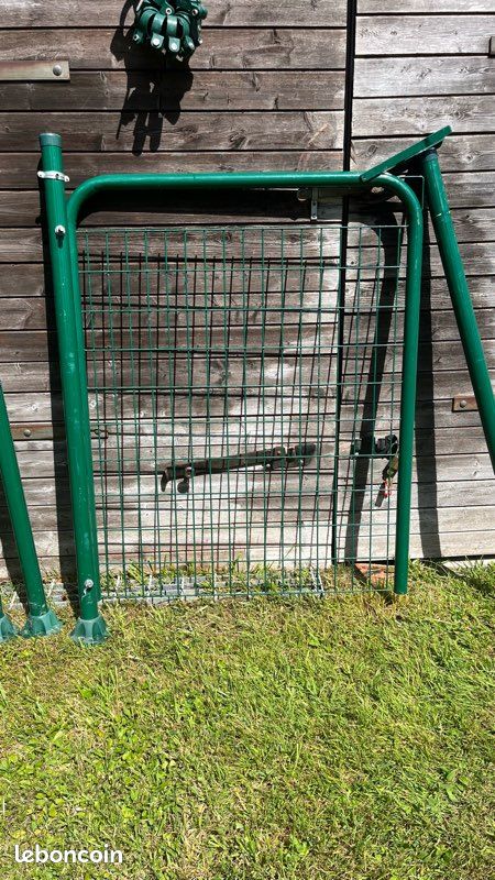 Portillon de jardin et 9 poteaux (image 2)