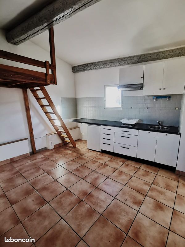 Studio avec terrasse abritée - centre Perpignan - Visale demandé