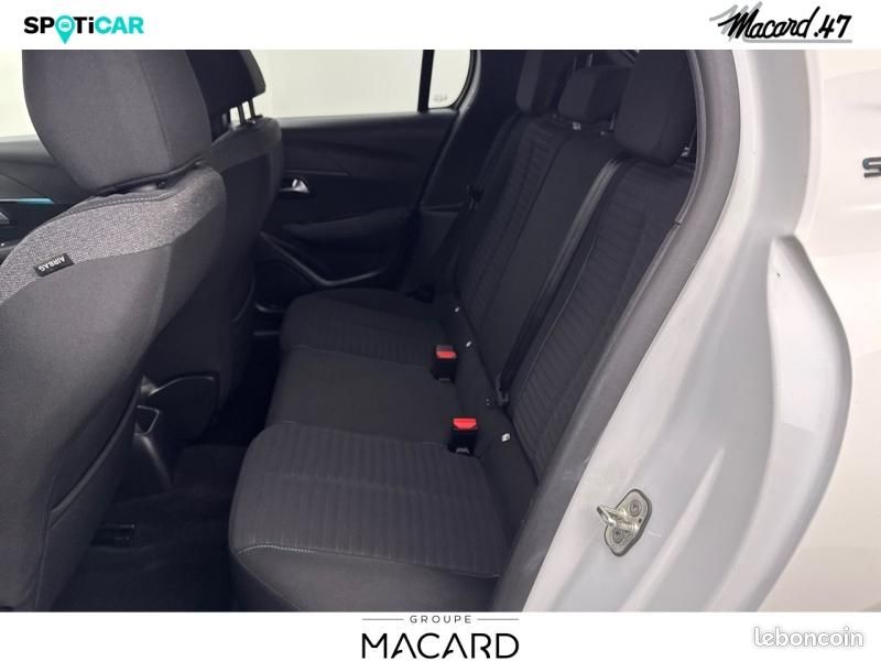 Peugeot 208 1.2 PureTech 100ch S&S Style EAT8 (image 12)