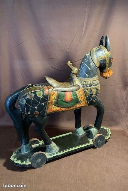 CHEVAL EN BOIS ANCIEN Ouroux-sur-Saône 71370 Jeux - Jouets