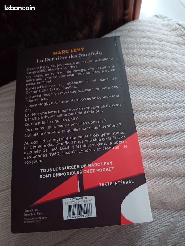 Livre roman (image 2)