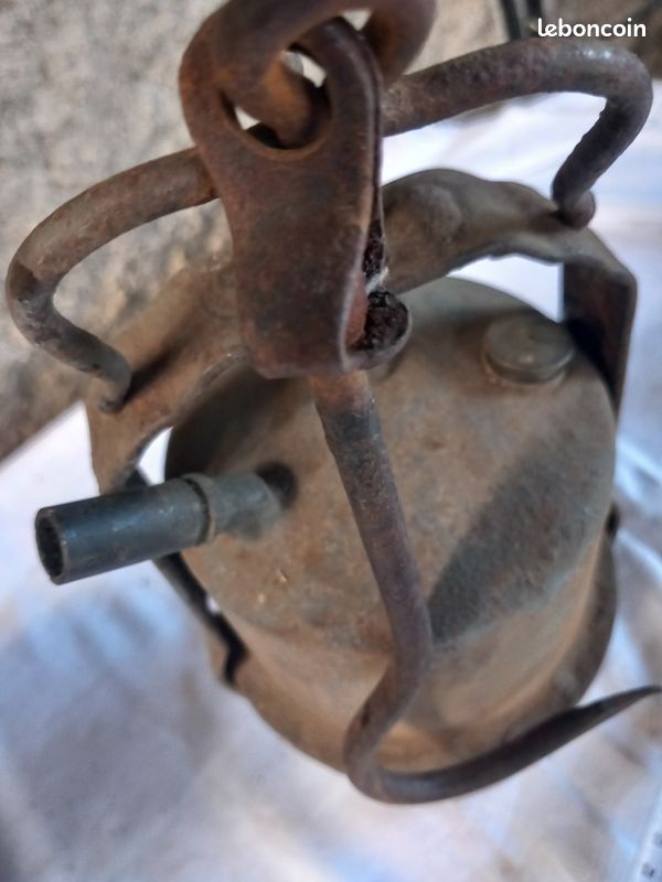 Lampe à carbure acétylène (image 1)