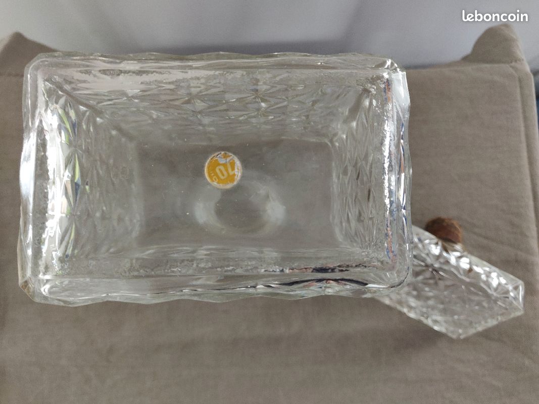 Large carafe à whisky en verre ciselé (image 3)