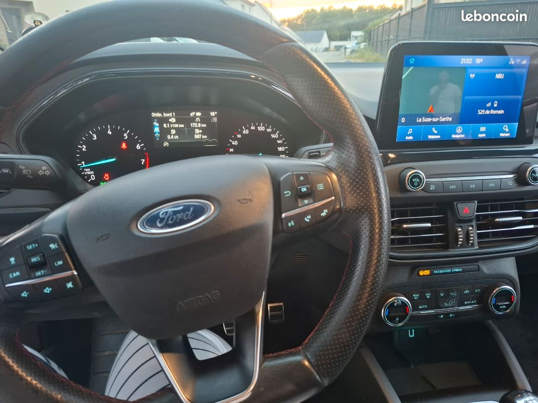 Ford focus st line (image 3)
