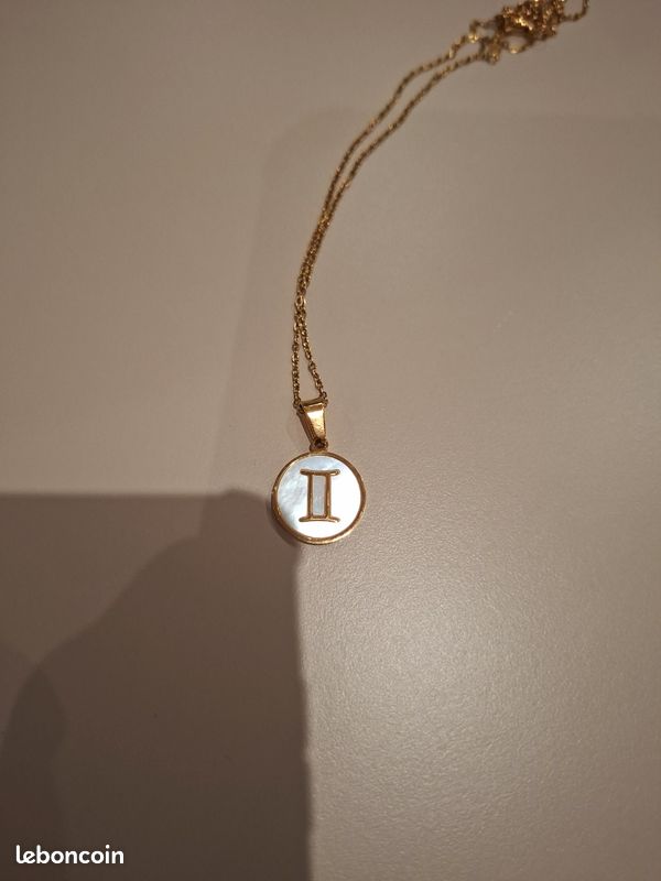 Pendentif (image 1)