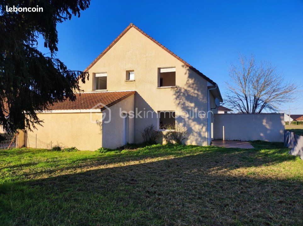 Maison 4 pièces 85 m² - Lescar 64230 (image principale 0)