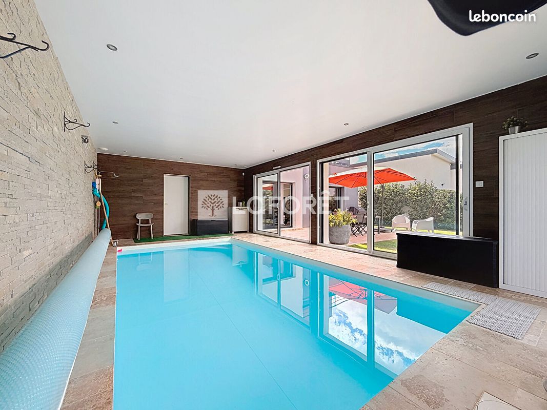 Maison 7 pièces 200 m² · à Cholet · 200 m² · 525 000 €
