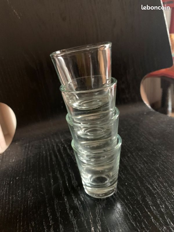4 petits verres à shot transparents (image 2)