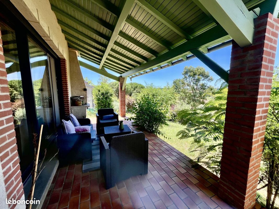 Maison 5 pièces 115 m² · à Puygouzon · 115 m² · 328 000 €