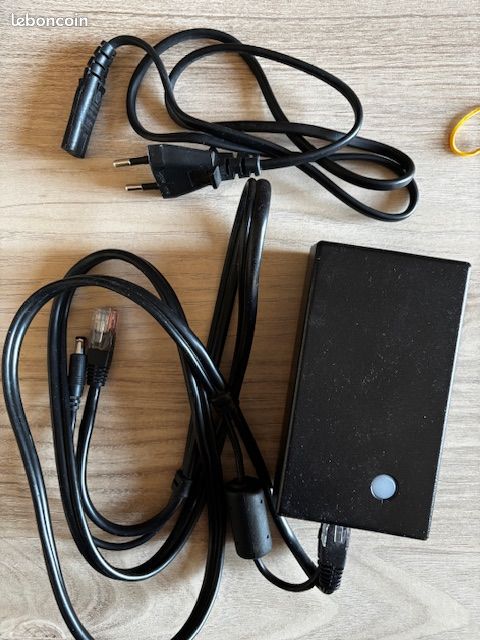 Freeplug CPL Pour Freebox Player Ou Server, Adaptateur Ethernet 200 Mbps, Noir, Occasion