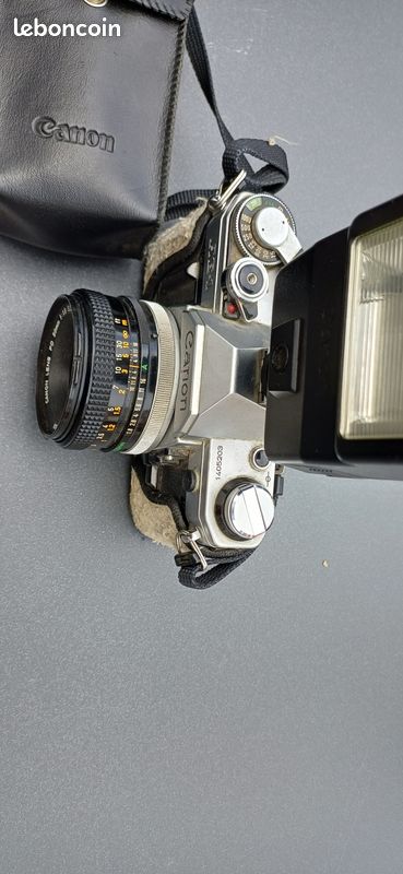 Appareil photo CANON AE-1 Lens avec flash (image 1)