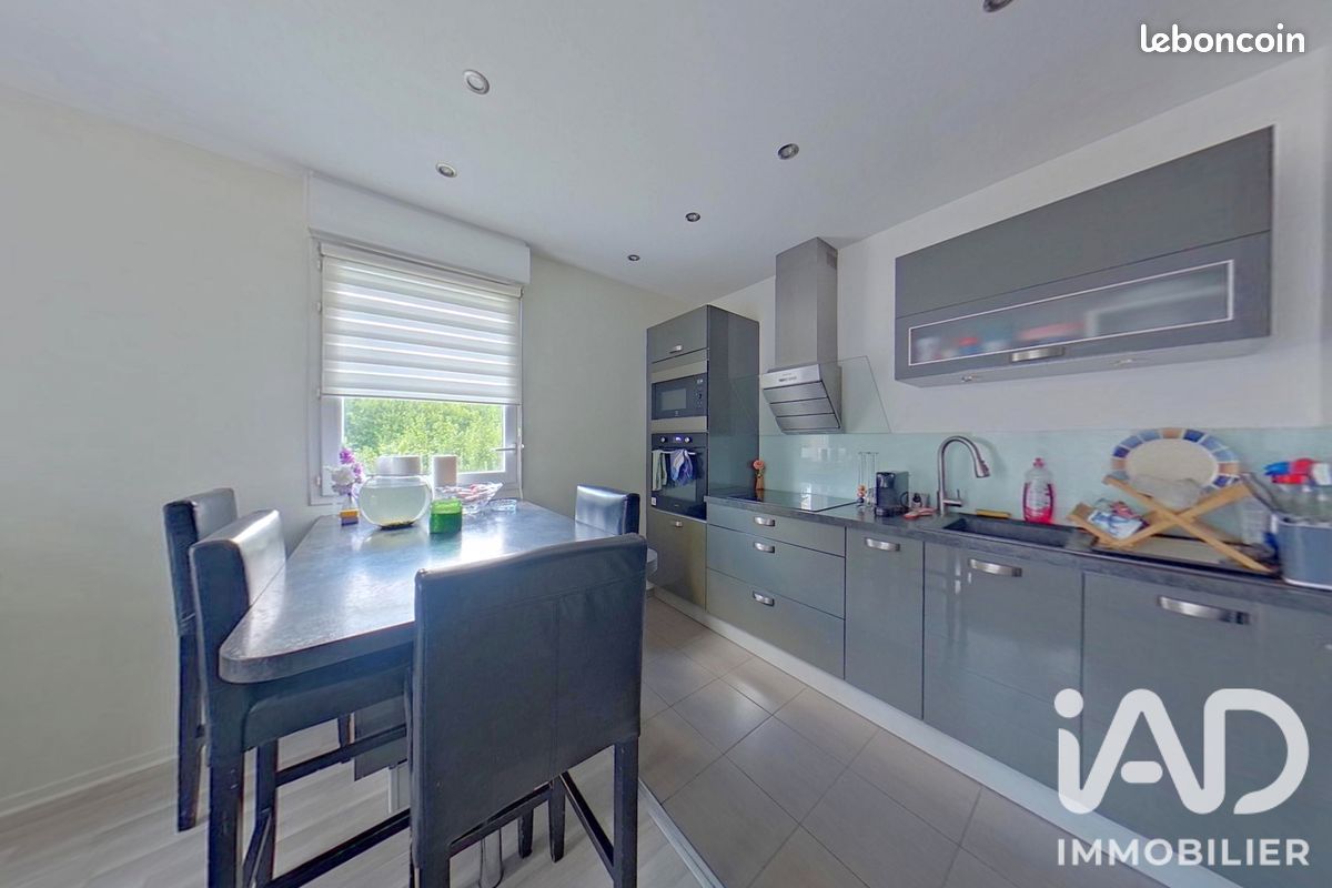 Appartement 3 pièces 59 m² · à Lieusaint · 59 m² · 215 000 €