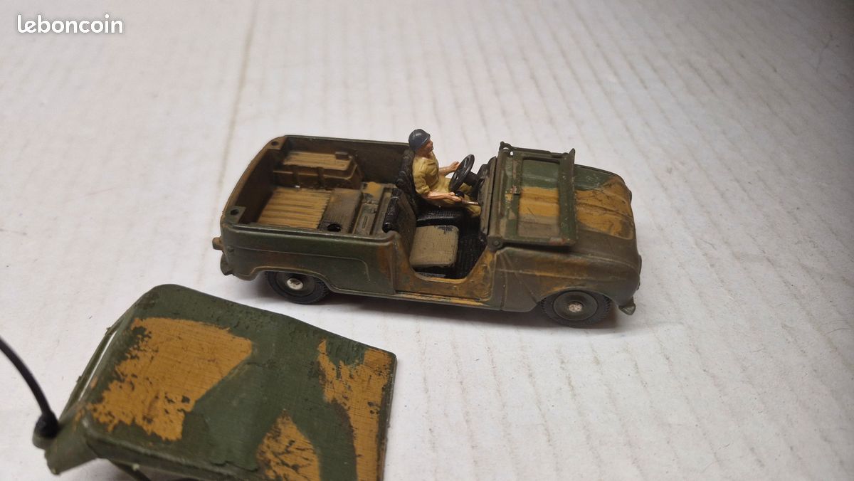 Dinky Toys – Renault 4 Simpar Militaire, échelle 1:43, Avec Personnage